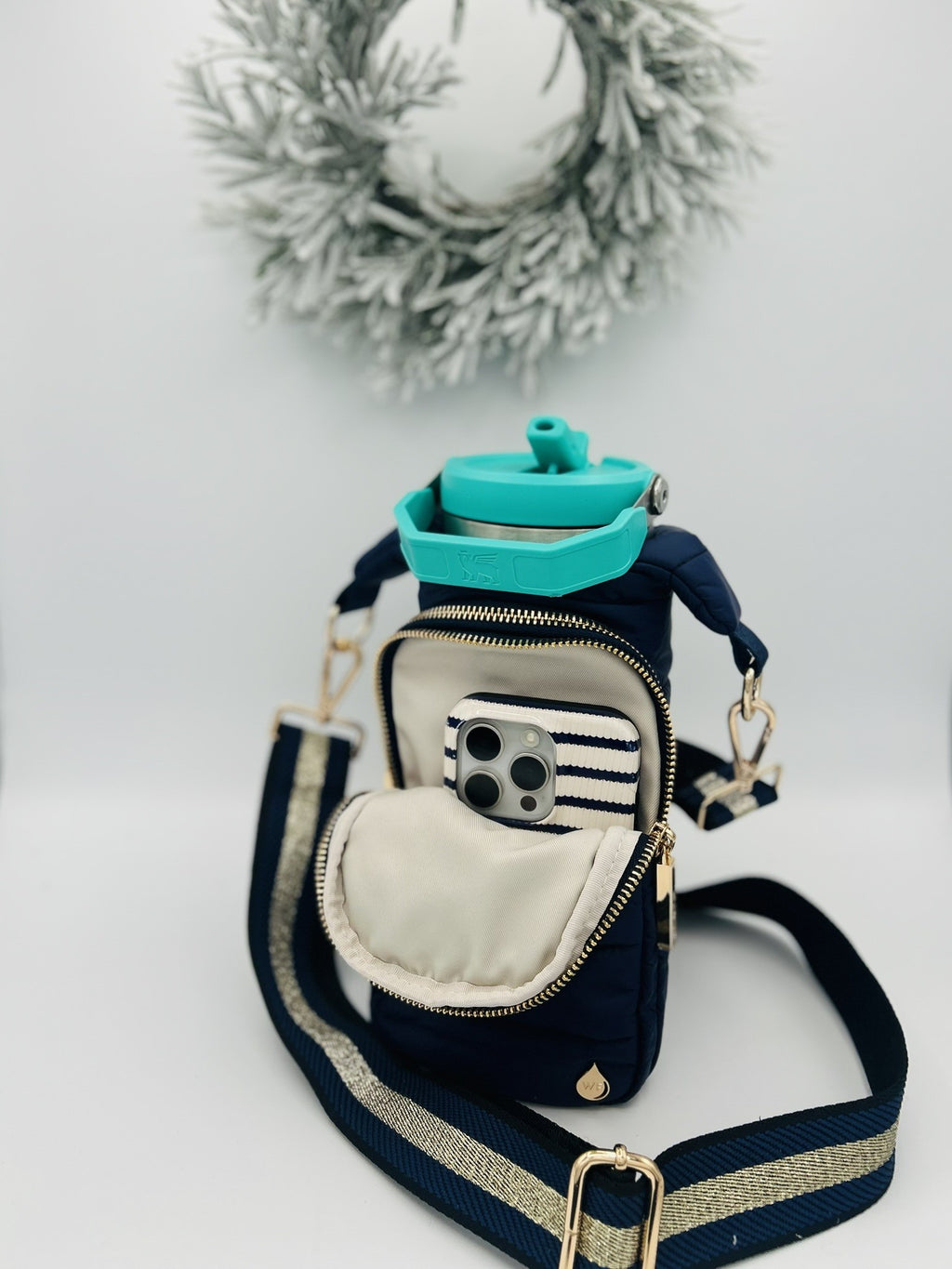 The WanderFull Hydration Bottle Bag 💦